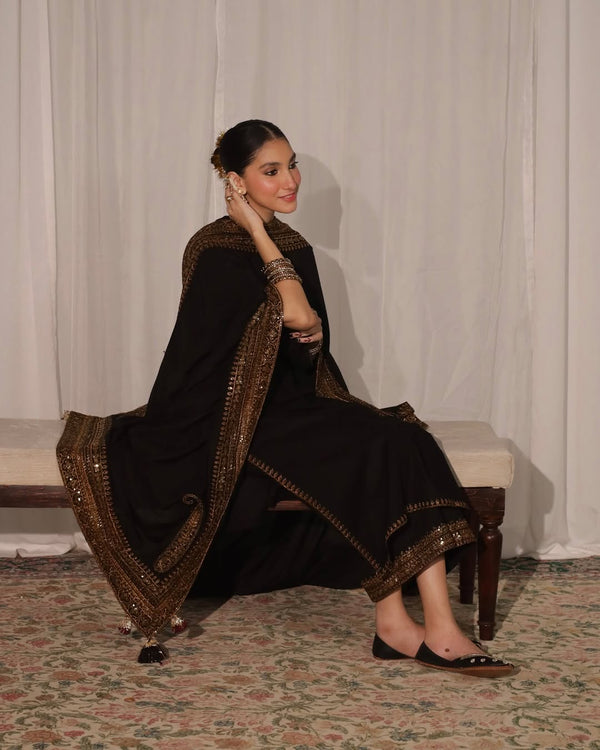 Laila | 3-Pc Stitched Embroidered Outfit