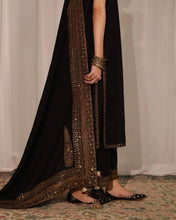 Laila | 3-Pc Stitched Embroidered Outfit