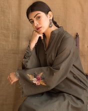 CHARCOAL GREY | 3-Pc Stitched Khaddar Outfit